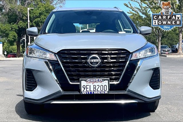 Used 2023 Nissan Kicks SV FWD image 3