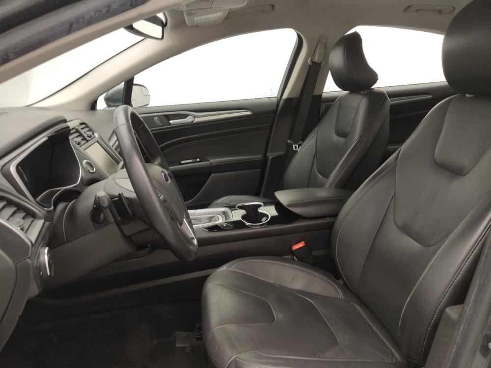 Used 2016 Ford Fusion Titanium FWD image 17