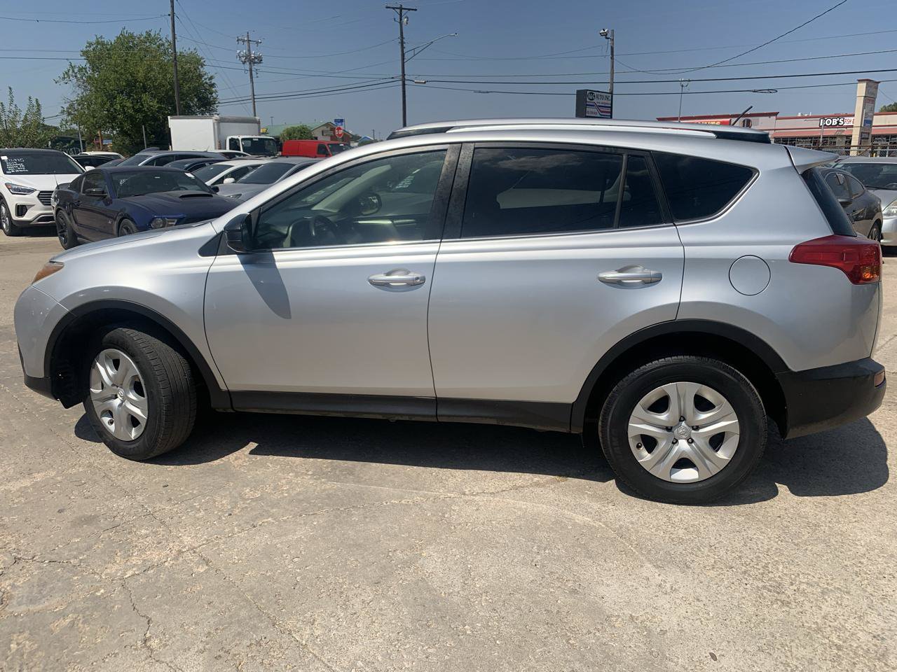 Used 2014 Toyota RAV4 LE FWD image 27