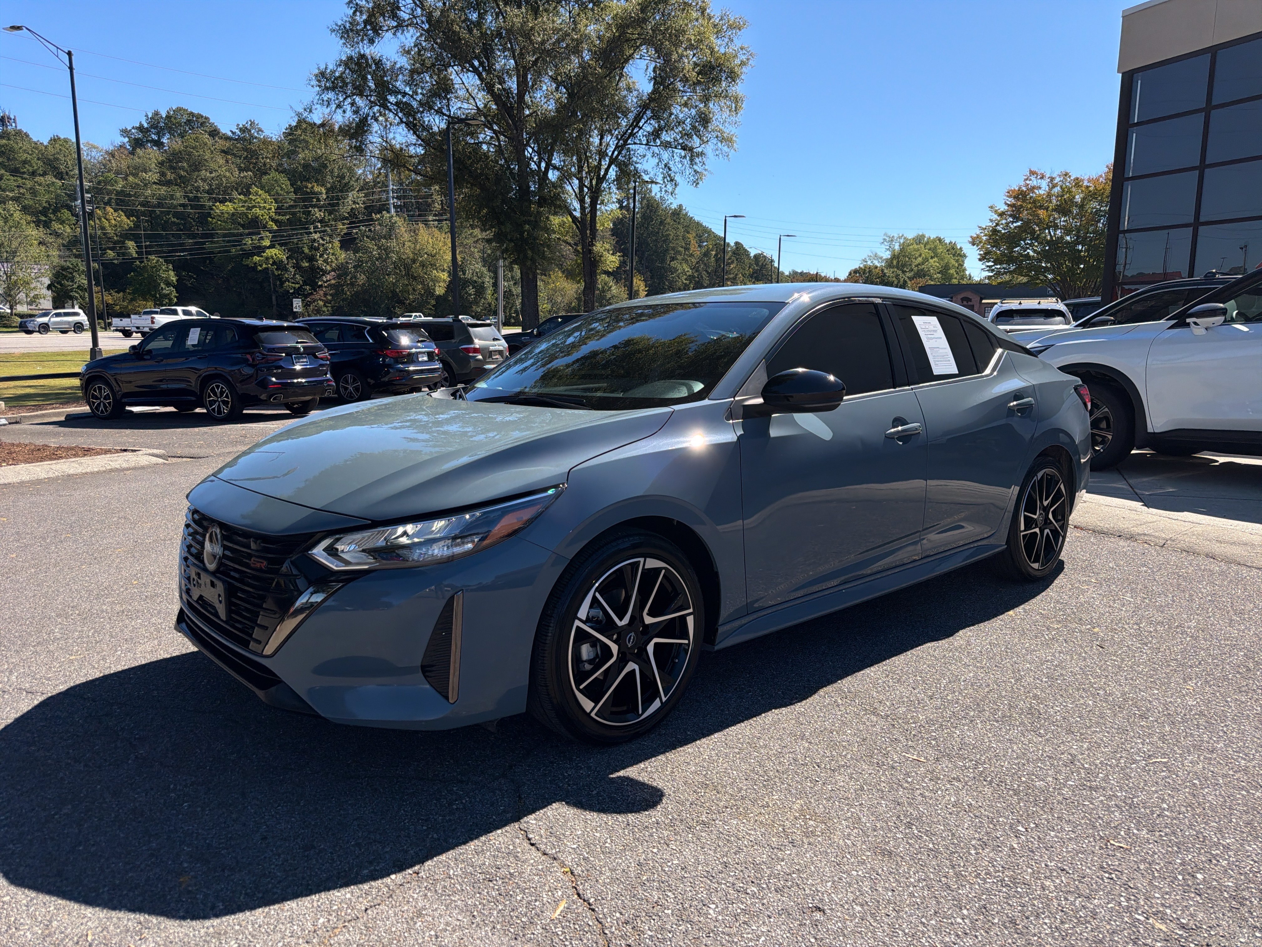 Used 2025 Nissan Sentra SR FWD image 5