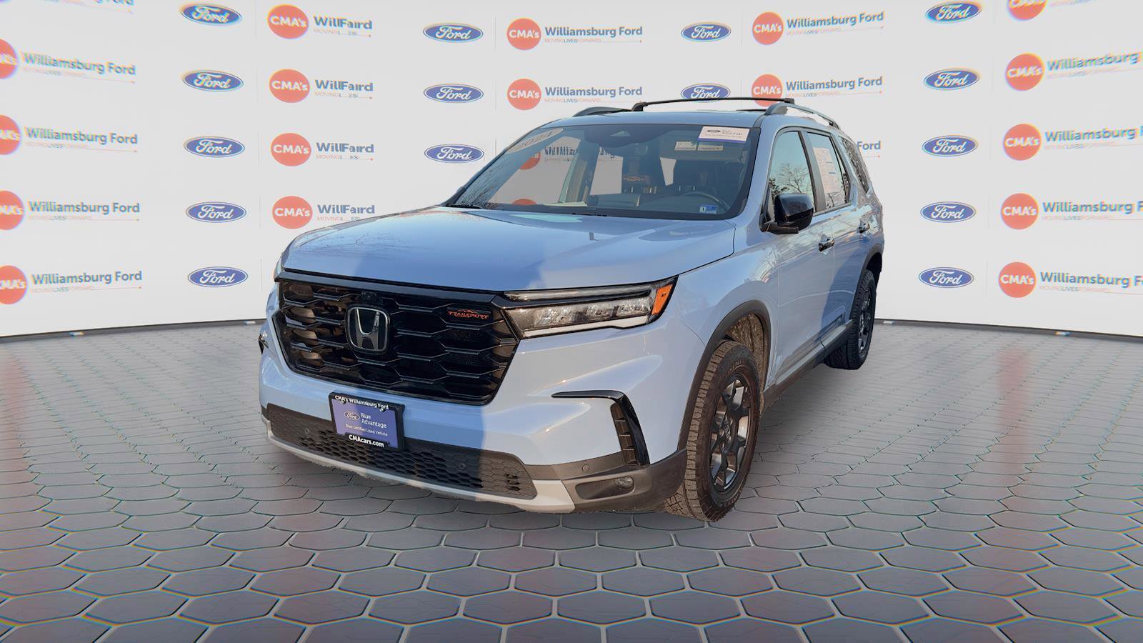 Used 2024 Honda Pilot TrailSport image 2