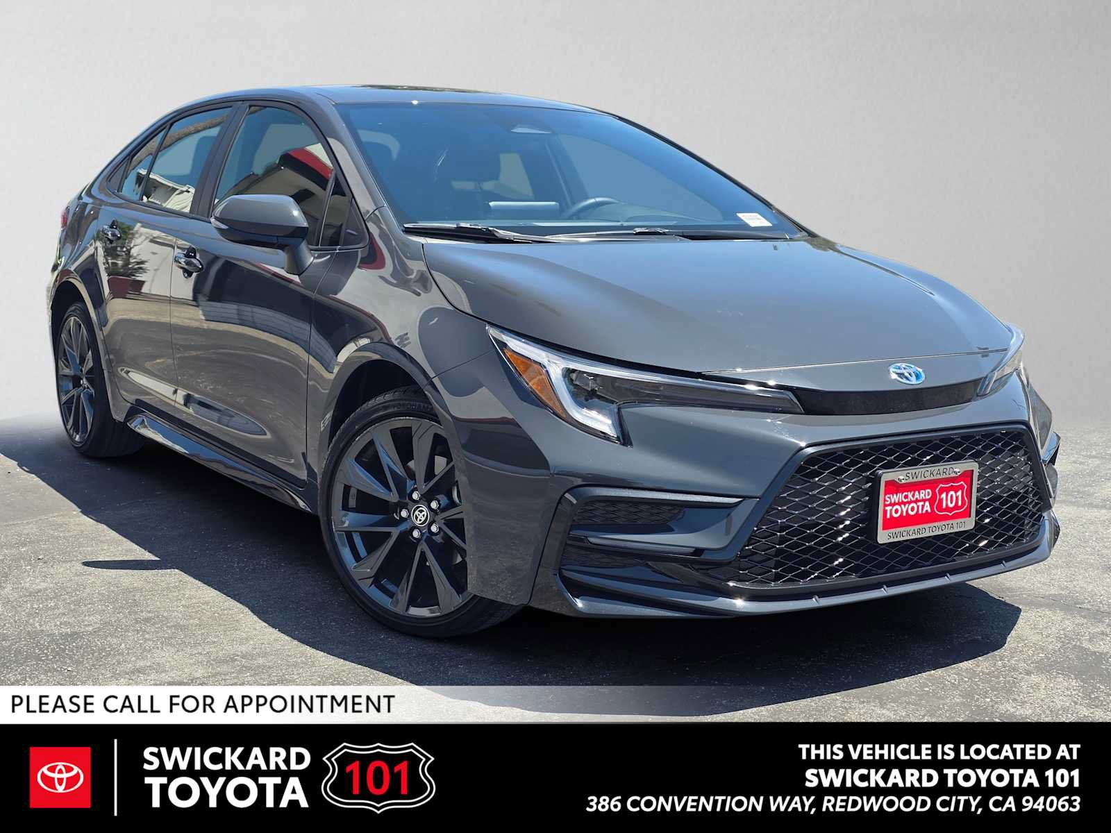 Used 2025 Toyota Corolla SE w/ Convenience Package