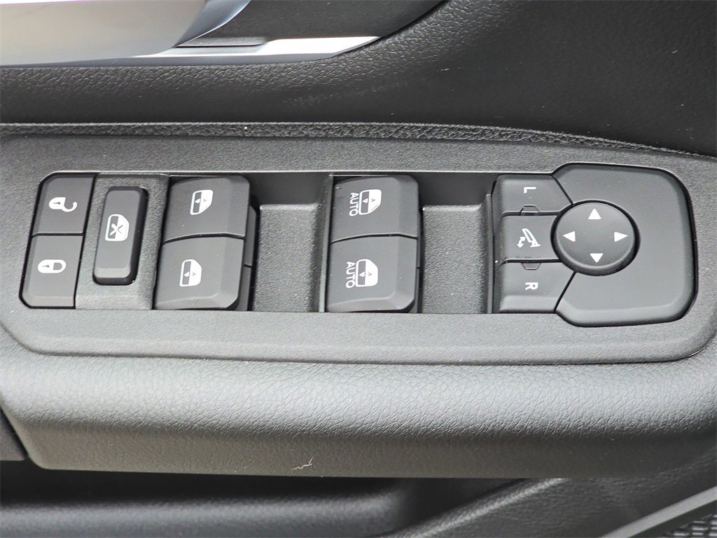 New 2026 RAM 1500 4x4 Crew Cab image 28