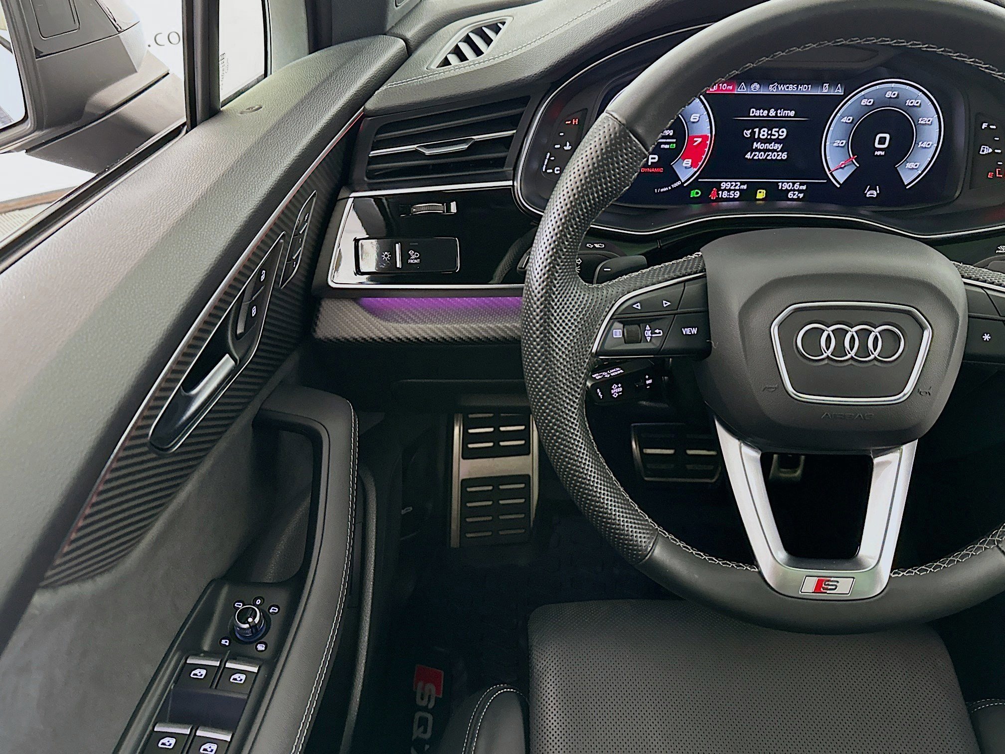 Used 2025 Audi SQ7 Premium Plus w/ Executive Package image 10