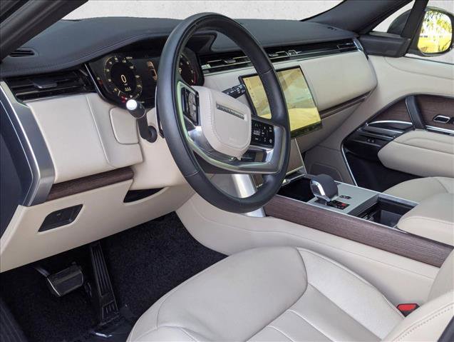 Used 2024 Land Rover Range Rover SE AWD/4WD image 10