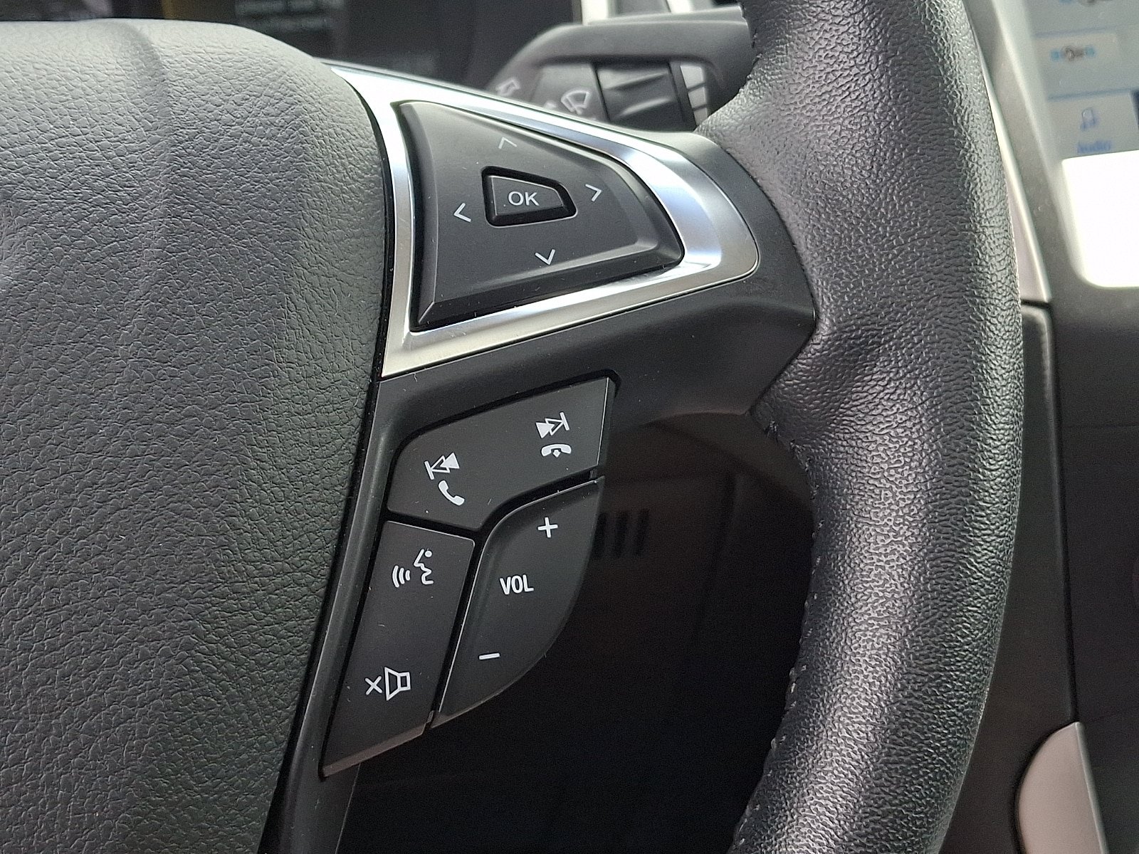 Used 2020 Ford Edge SEL w/ Convenience Package AWD/4WD image 23