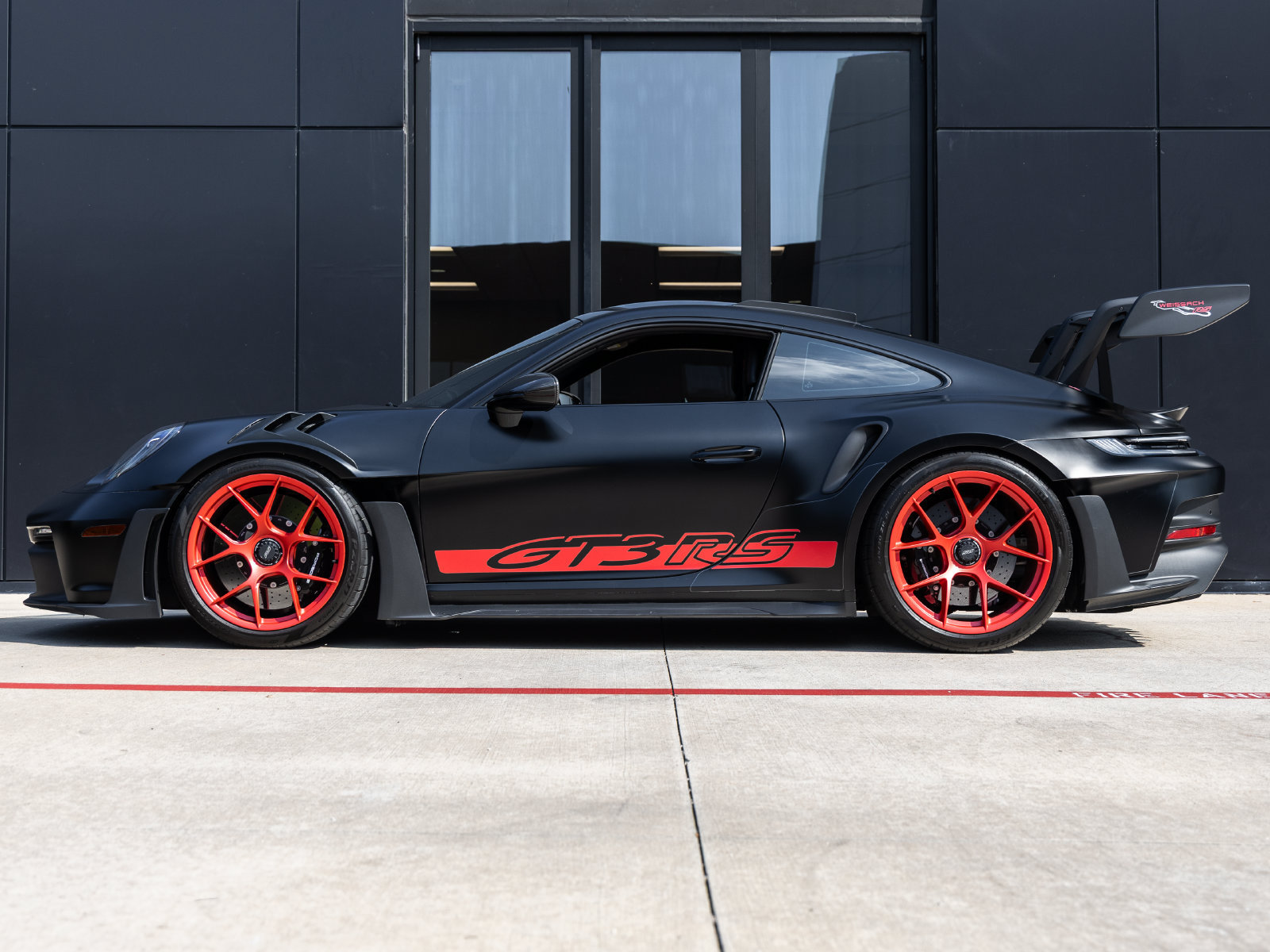 Certified 2025 Porsche 911 GT3 RS RWD image 2