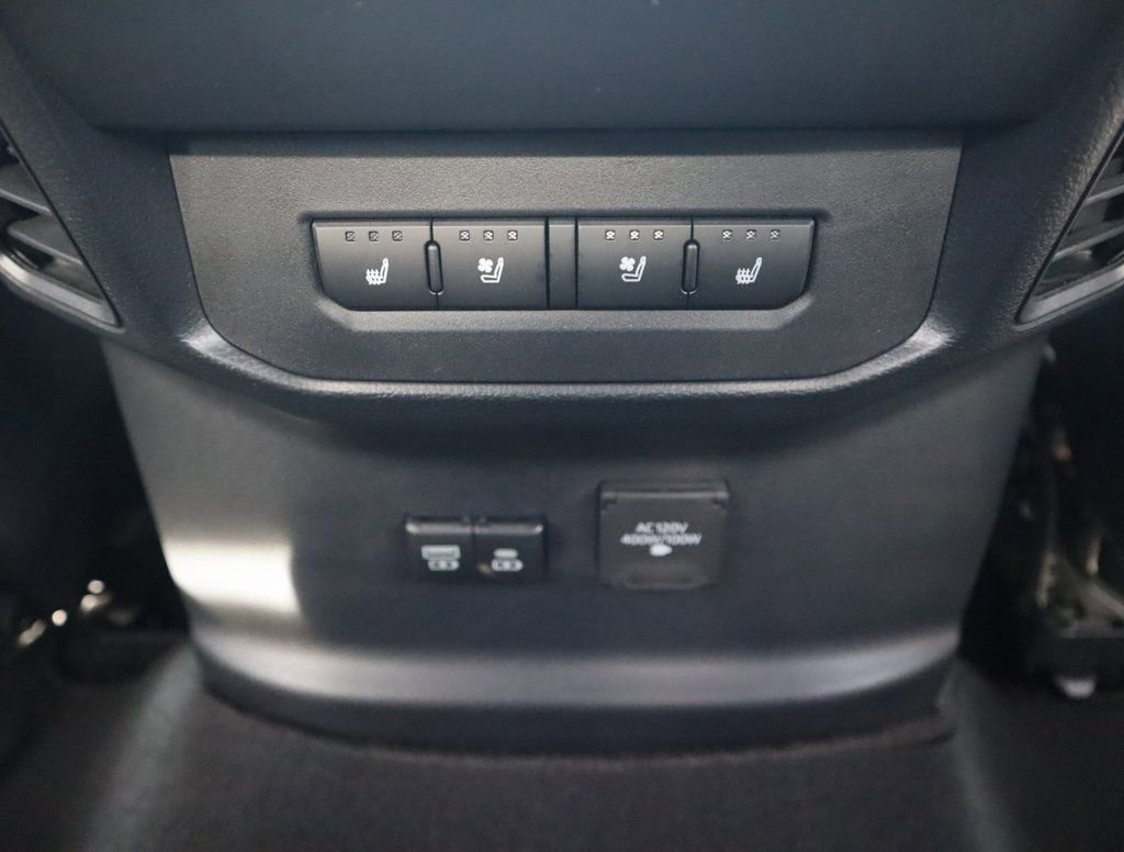 Used 2023 Toyota Tundra Capstone image 39