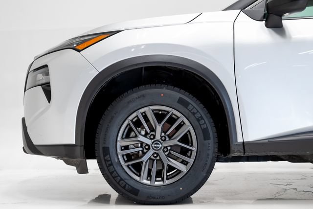 Used 2024 Nissan Rogue S FWD image 7