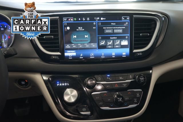 Used 2023 Chrysler Pacifica Touring-L image 24