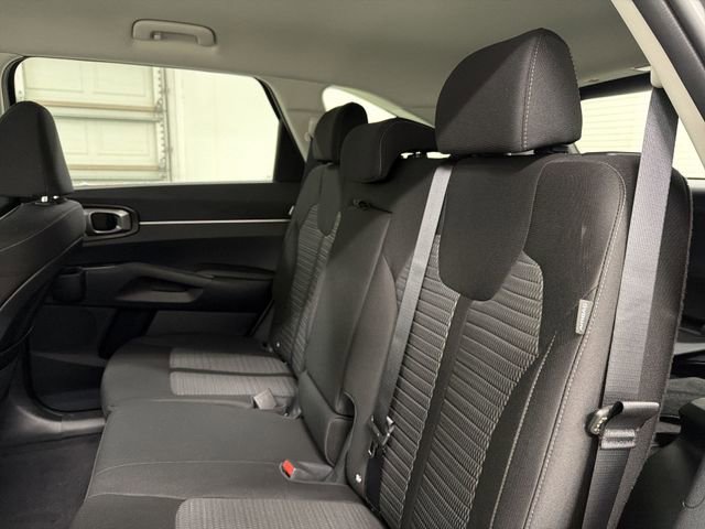 Used 2026 Kia Sorento LX image 16