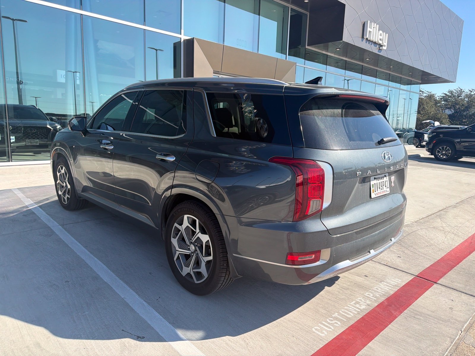 Used 2022 Hyundai Palisade Calligraphy FWD image 7