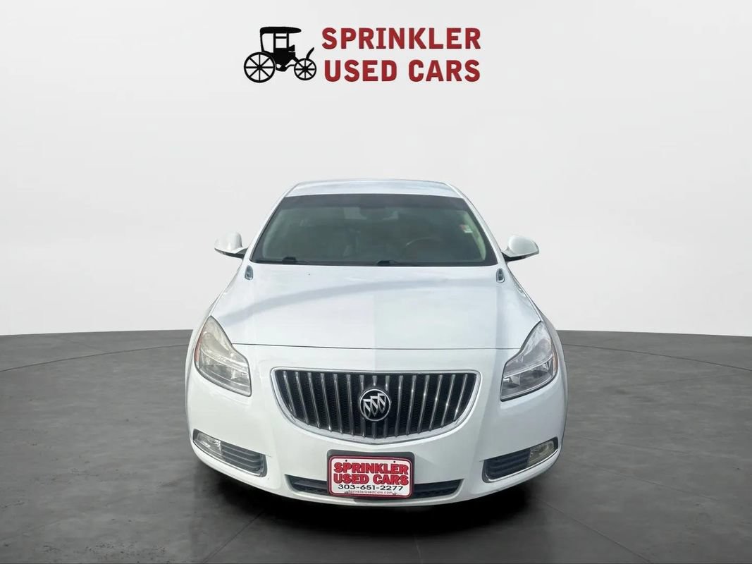 Used 2012 Buick Regal Leather FWD image 2
