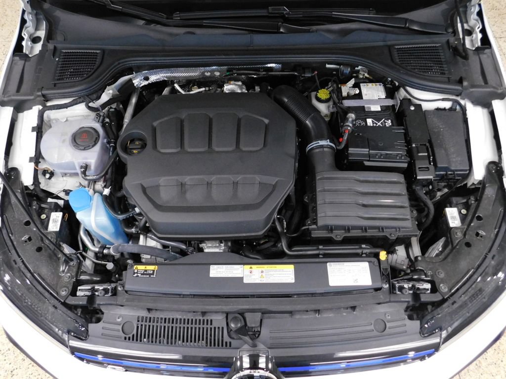 Used 2026 Volkswagen Golf AWD/4WD image 10