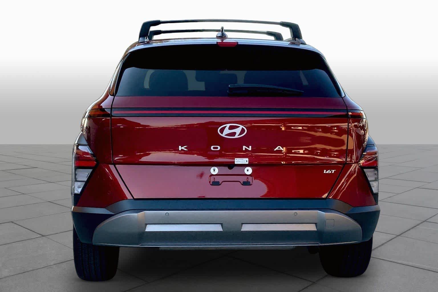 Used 2025 Hyundai Kona Limited FWD image 5