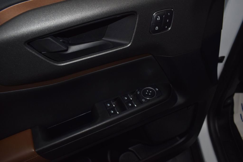 Used 2025 Ford Bronco Sport Outer Banks w/ Outer Banks Tech Package+ AWD/4WD image 19