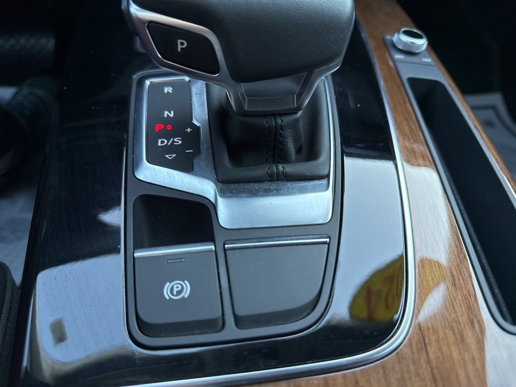 Used 2024 Audi Q5 2.0T Premium image 58