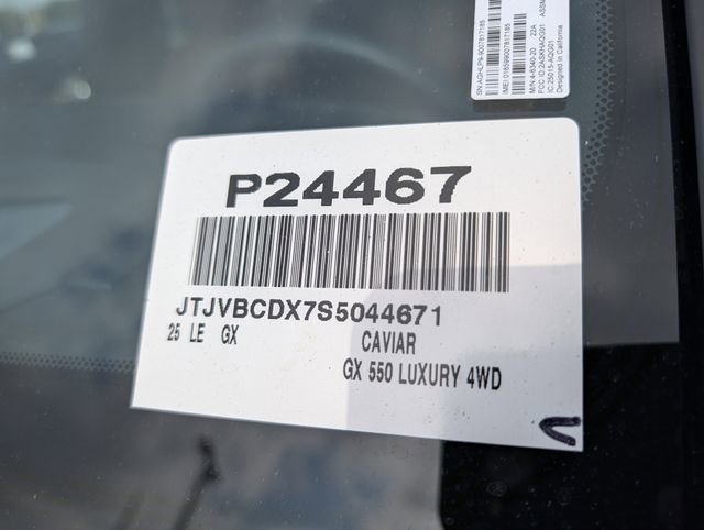 Used 2025 Lexus GX 550 w/ Accessory Package (2T) AWD/4WD image 40