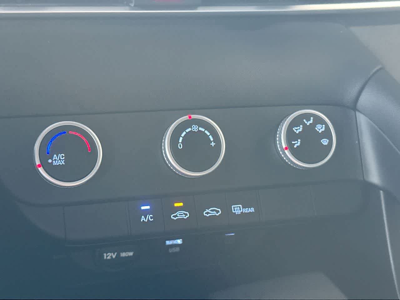 Used 2026 Hyundai Elantra SE FWD image 20
