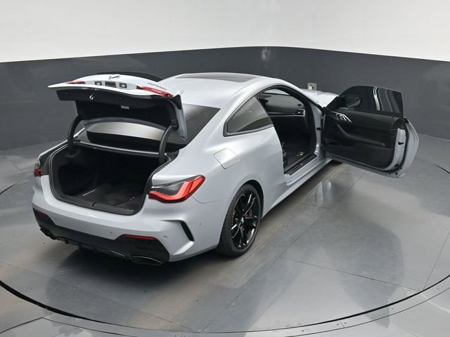 Used 2024 BMW M440i Coupe w/ Premium Package RWD image 29