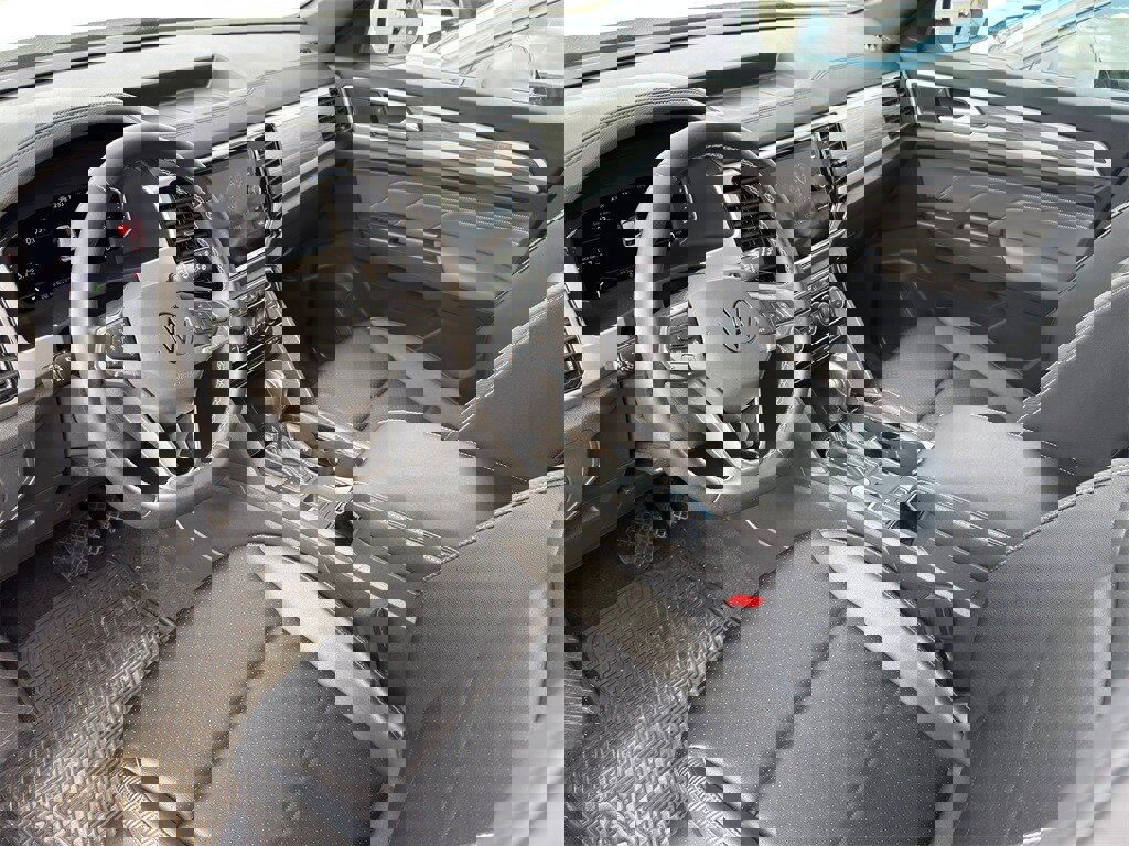 Used 2023 Volkswagen Atlas Cross Sport SE w/ Panoramic Sunroof Package image 10