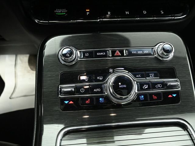 Certified 2023 Lincoln Nautilus Reserve w/ Equipment Group 202A image 18