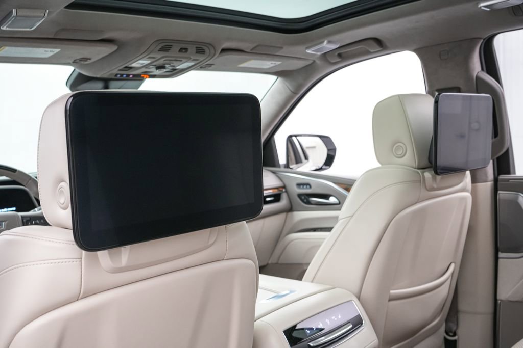 Used 2023 Cadillac Escalade Sport Platinum AWD/4WD image 23