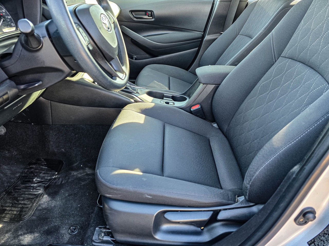 Used 2024 Toyota Corolla LE image 11