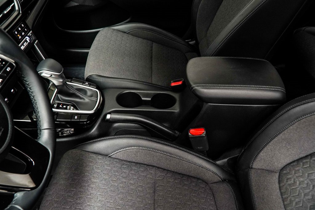 Used 2025 Kia Seltos S image 17
