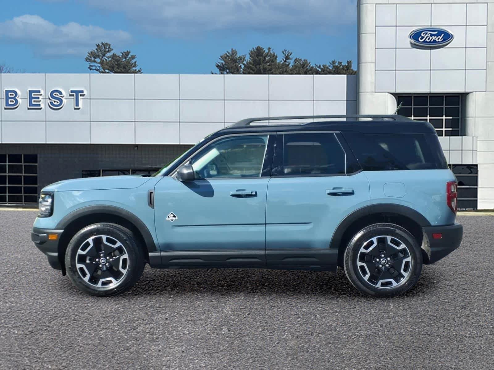 Used 2023 Ford Bronco Sport Outer Banks AWD/4WD image 2