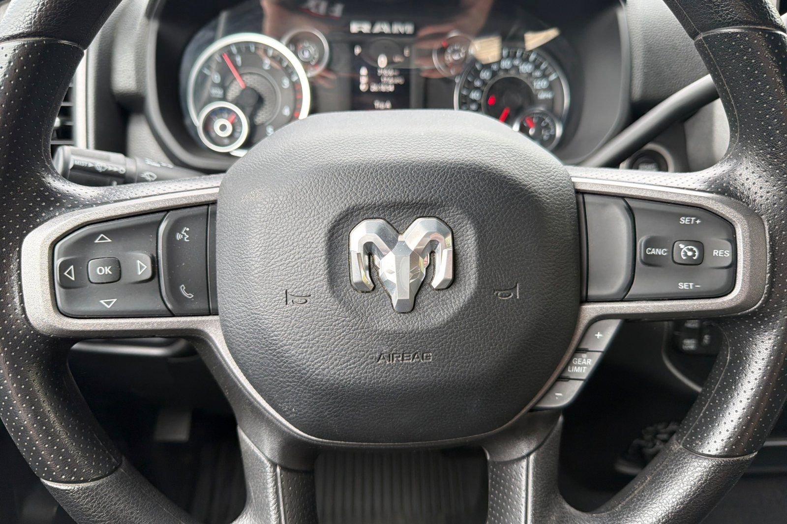 Used 2024 RAM 3500 Tradesman w/ Chrome Appearance Group image 23