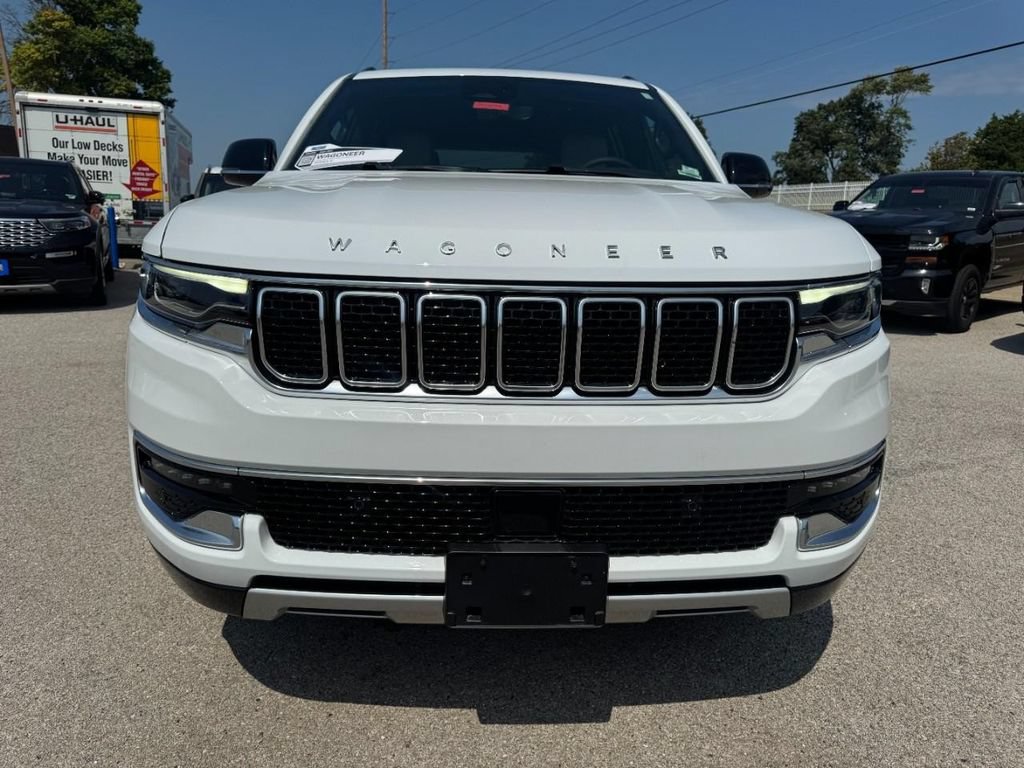 Used 2025 Jeep Wagoneer Series II AWD/4WD image 9