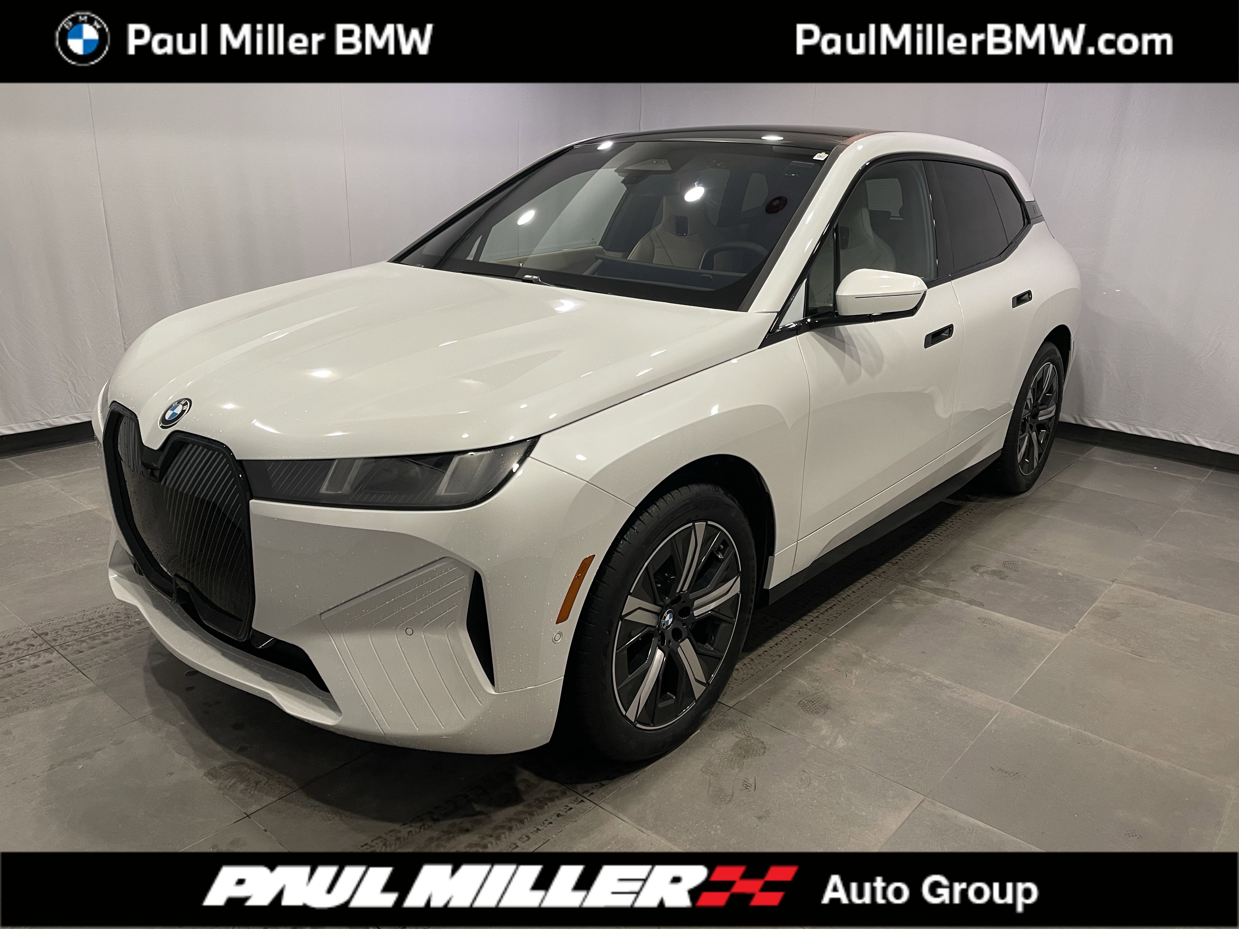 New 2026 BMW iX xDrive45 w/ Premium Package AWD/4WD image 1