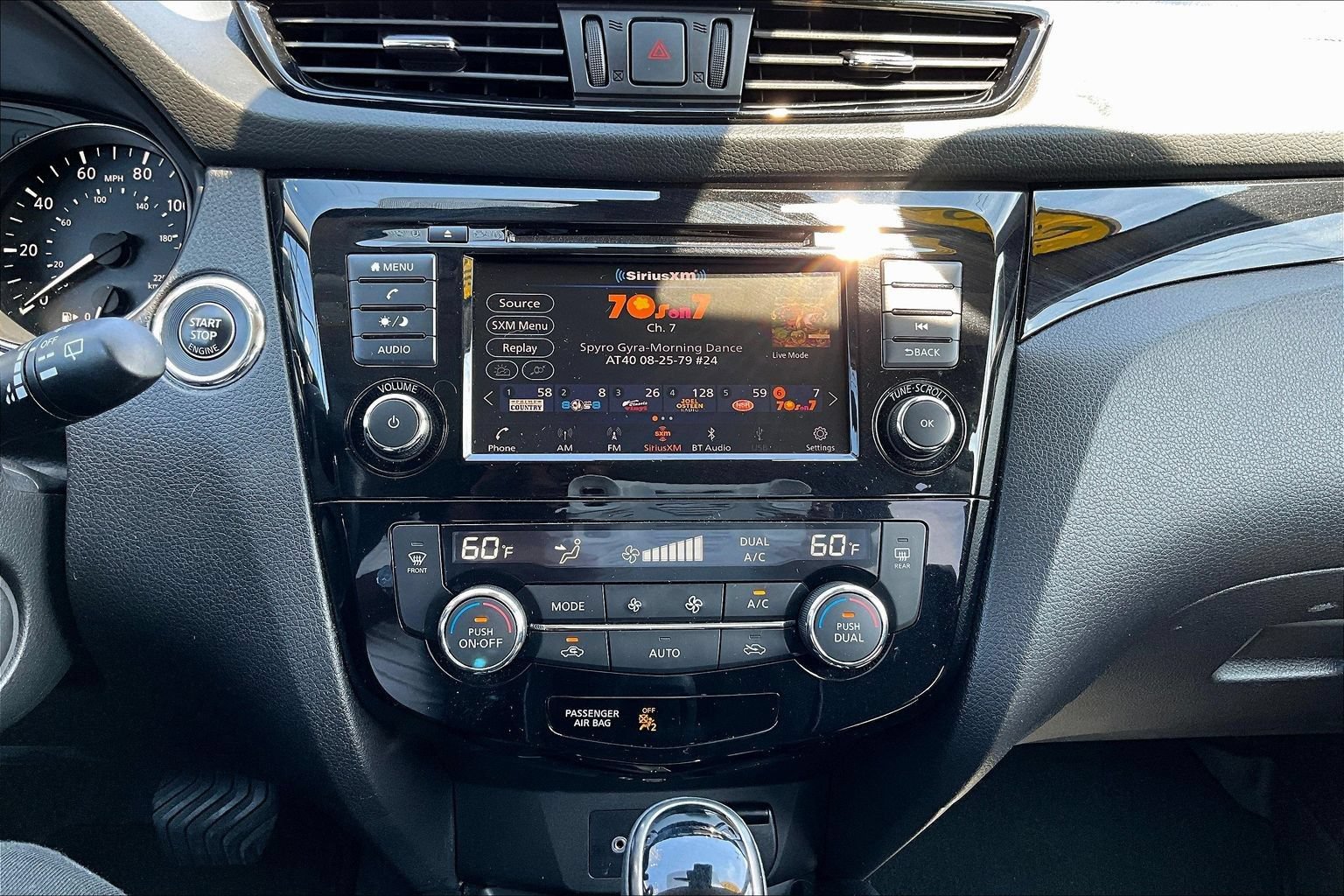 Used 2020 Nissan Rogue Sport SV AWD/4WD image 12