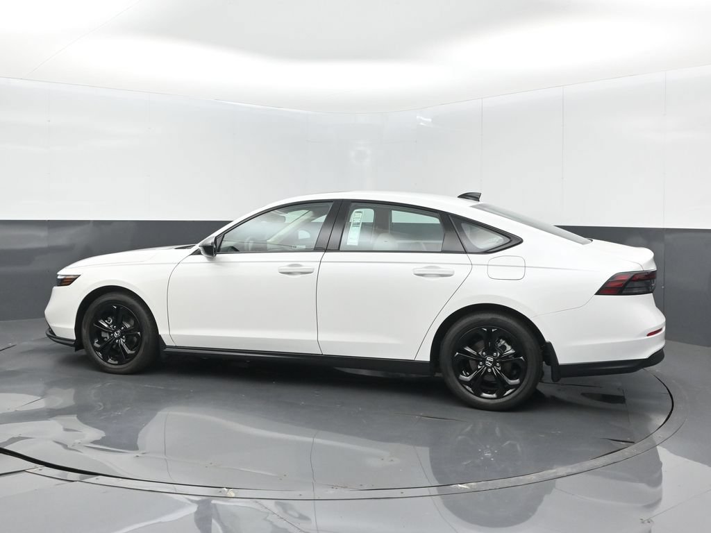 New 2025 Honda Accord SE image 4