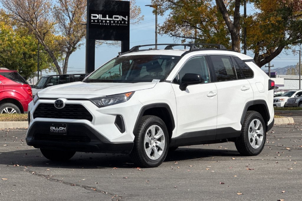 Used 2021 Toyota RAV4 LE AWD/4WD image 11