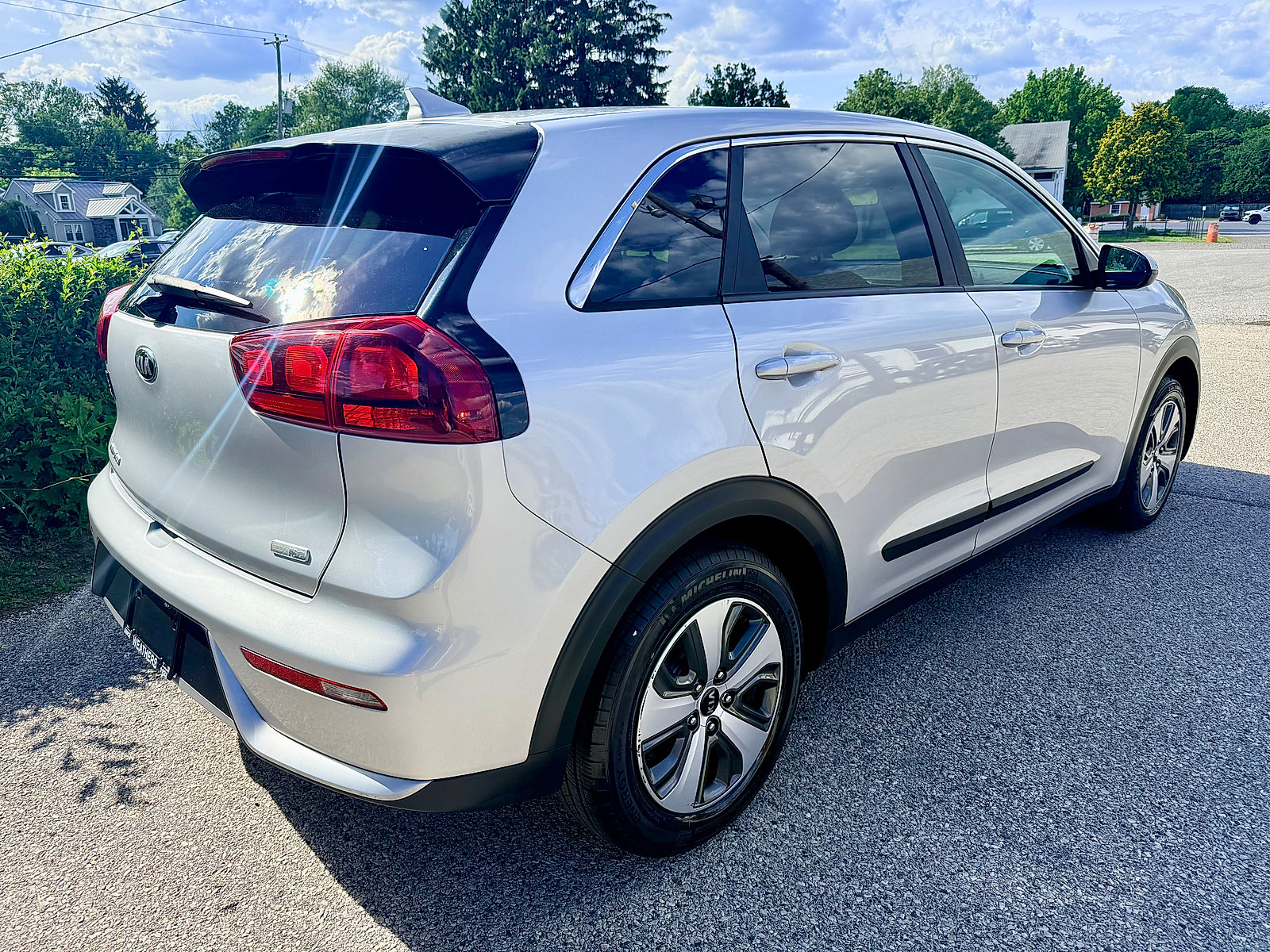 Used 2018 Kia Niro FE FWD image 4