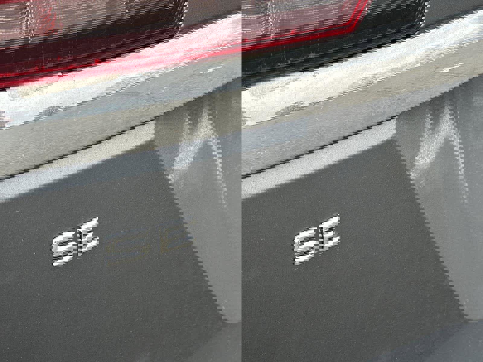 Used 2018 Volkswagen Atlas SE image 31