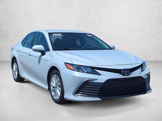 Used 2024 Toyota Camry LE AWD/4WD image 3