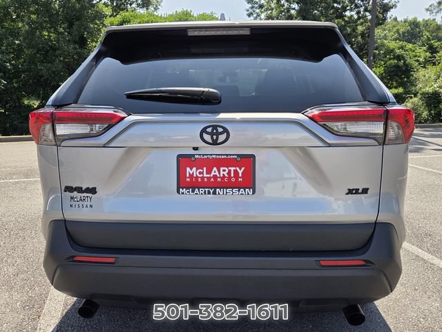 Used 2025 Toyota RAV4 XLE Premium FWD image 4