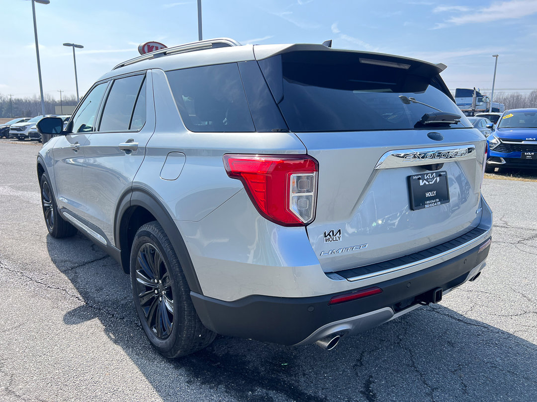 Used 2022 Ford Explorer Limited w/ Limited Technology Package image 3