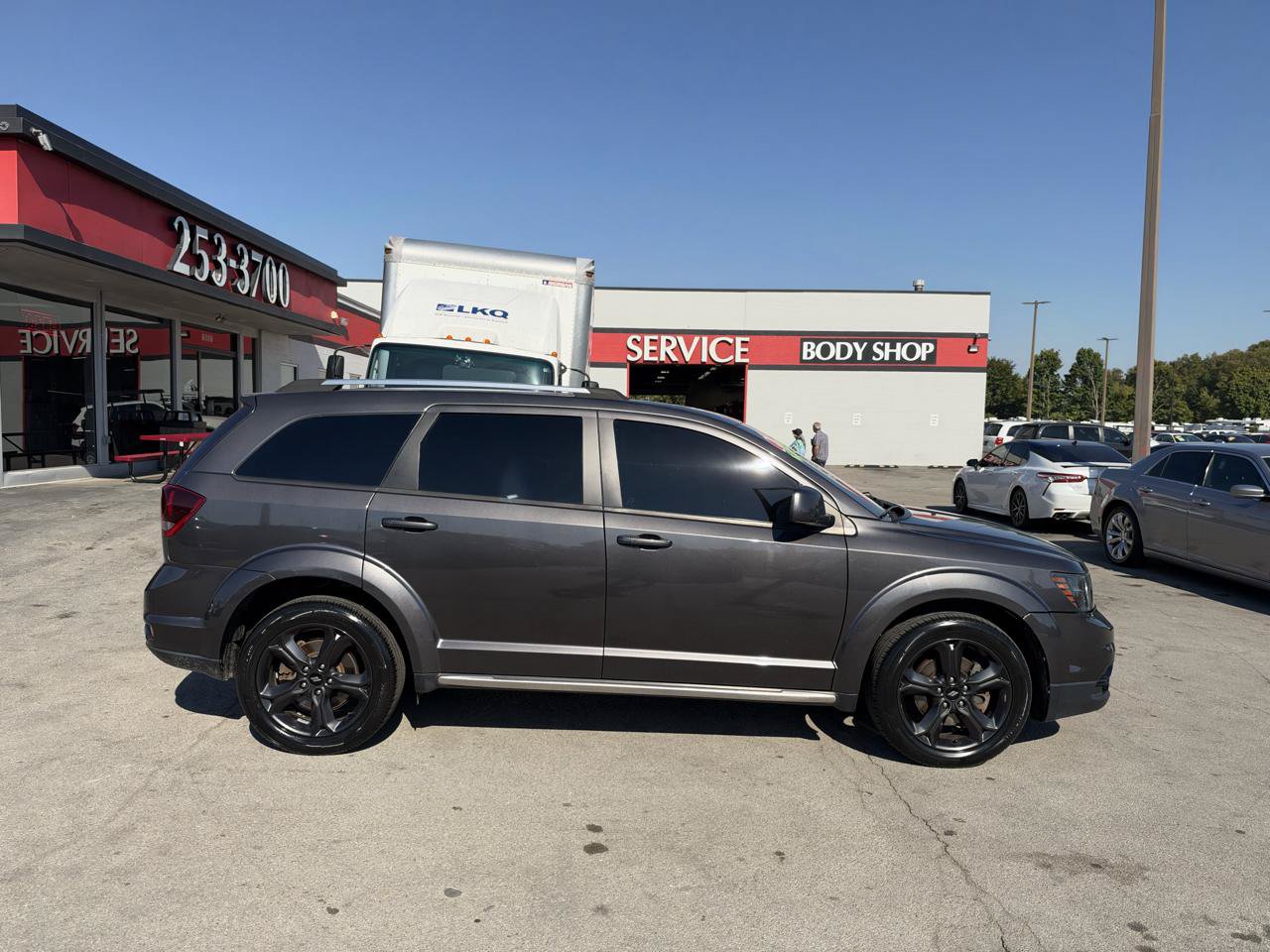 Used 2020 Dodge Journey Crossroad FWD image 2