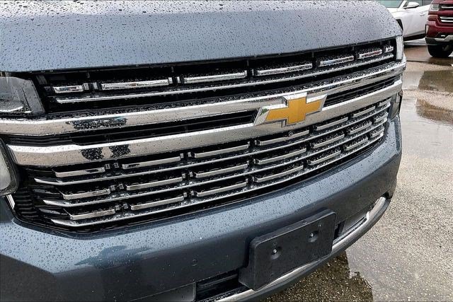 Used 2021 Chevrolet Suburban Premier w/ Premium Package RWD image 37