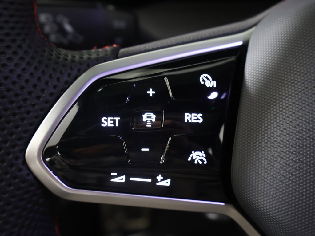 Used 2024 Volkswagen GTI SE image 46