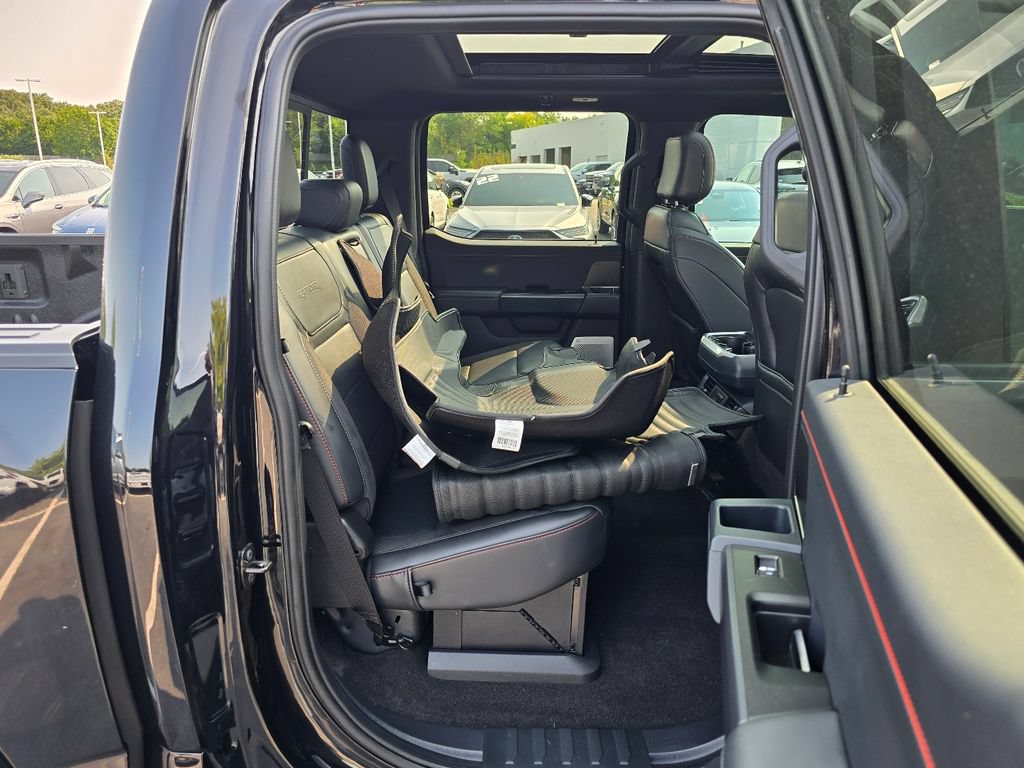 Used 2025 Ford F150 Raptor AWD/4WD image 28