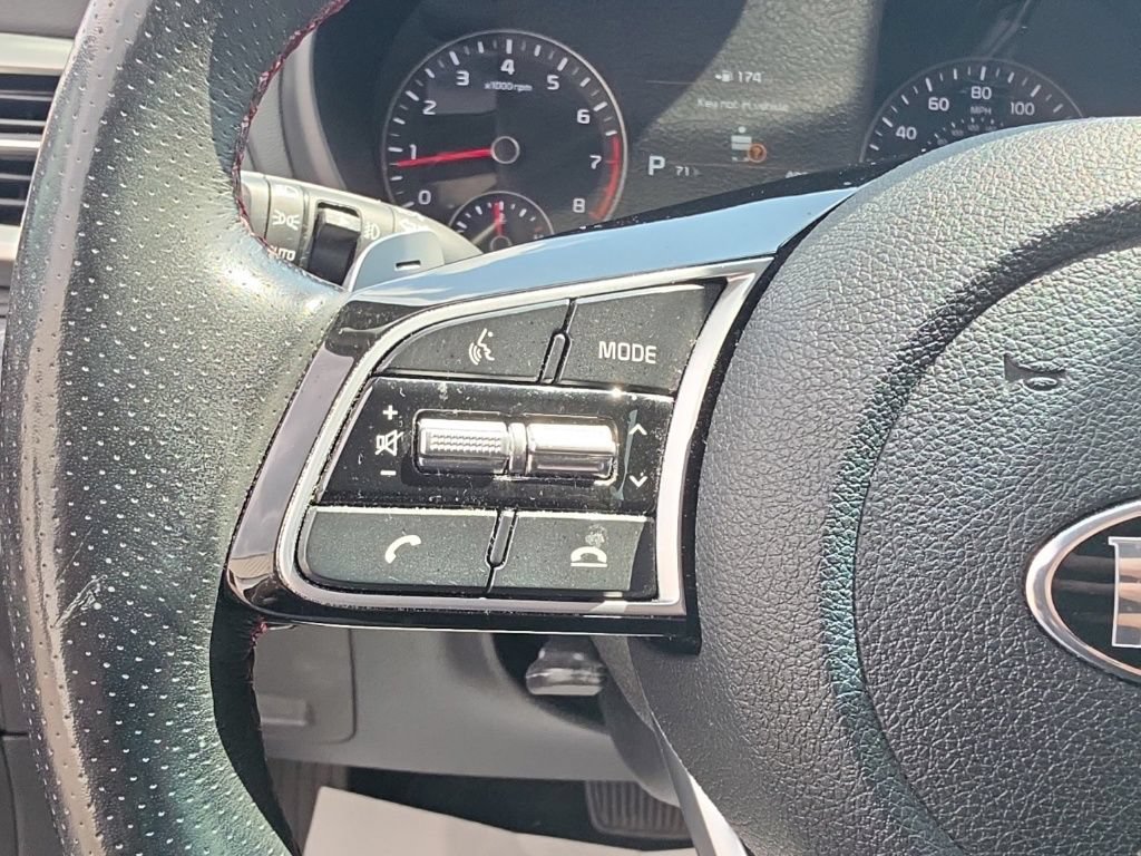 Used 2020 Kia Optima SX FWD image 16