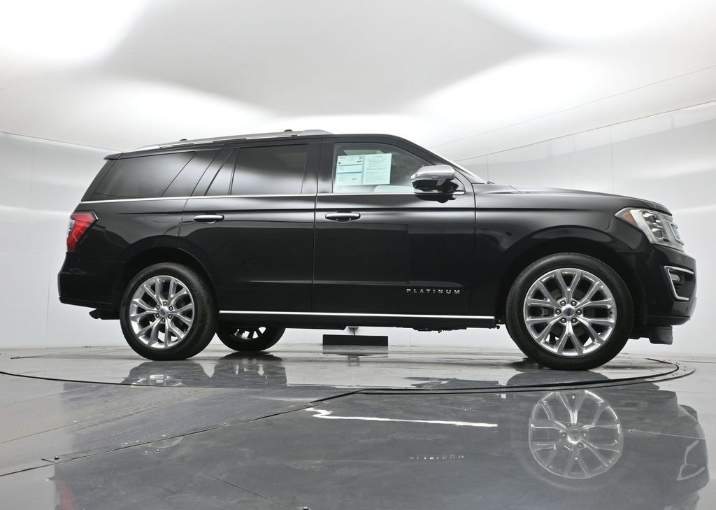 Used 2019 Ford Expedition Platinum RWD image 4
