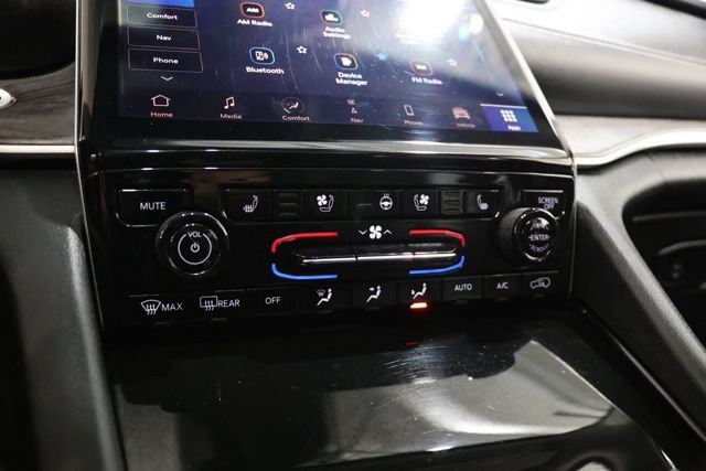 Used 2023 Jeep Grand Cherokee L Limited w/ Luxury Tech Group II AWD/4WD image 32