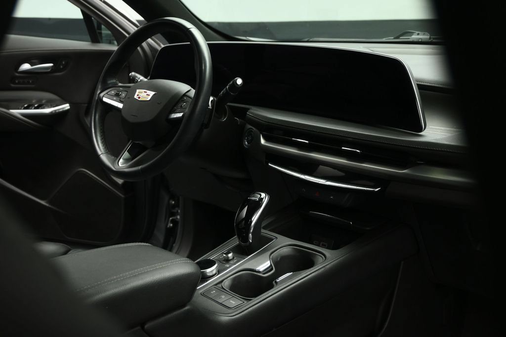 Used 2024 Cadillac XT4 Premium Luxury FWD image 63