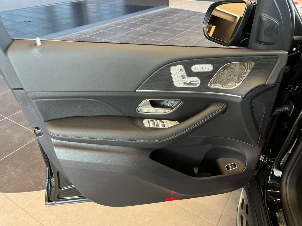 New 2026 Mercedes-Benz GLS 450 4MATIC image 10